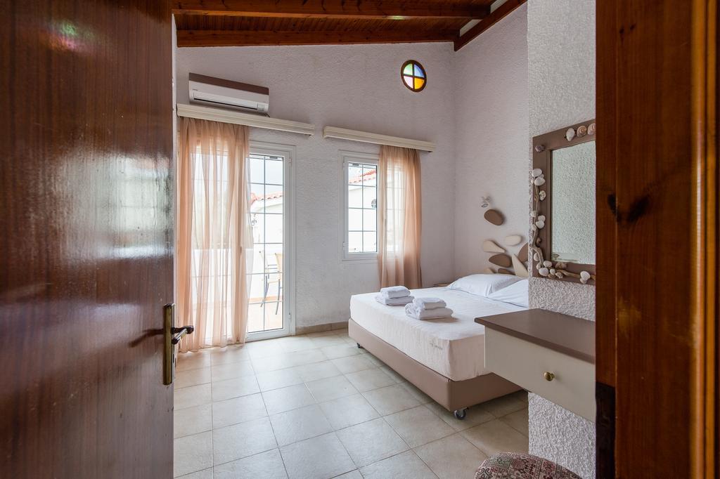 Koroni Village Bagian luar foto